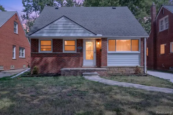 19951 Country Club Drive, HarperWoods, MI 48225
