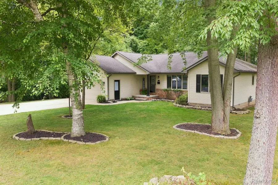 42 Pack Street, Croswell, MI 48422 - #2