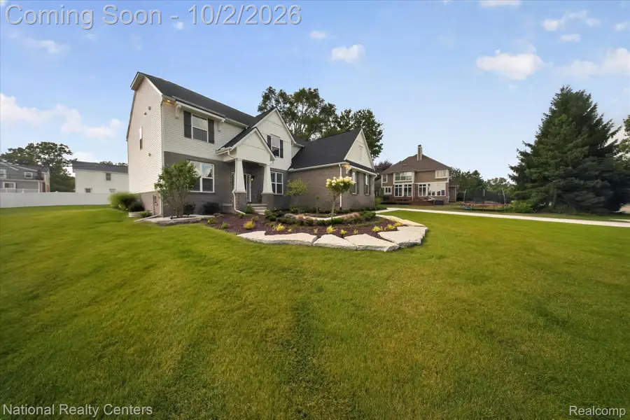 21115 Prestwick Drive, Farmington Hills, MI 48335 - #2