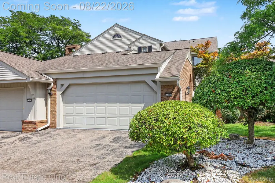 7315 W Bridge Way Road, West Bloomfield, MI 48322 - #2
