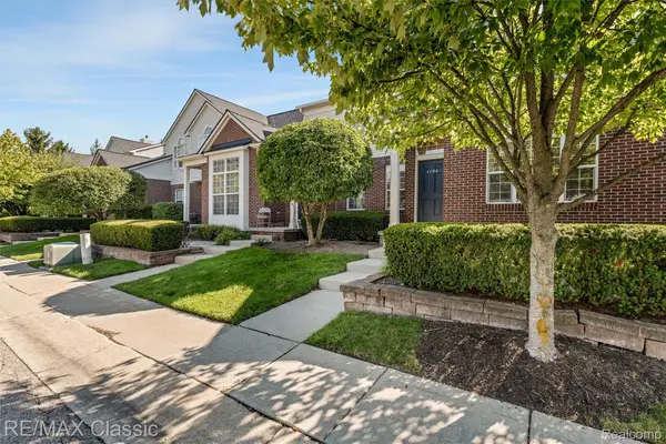 6104 Jasmine Drive, WalledLake, MI 48390