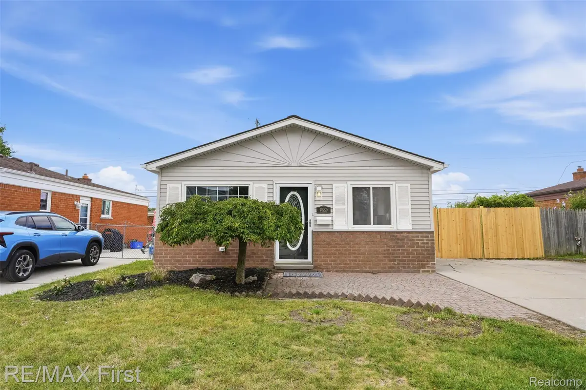 28005 Gladstone Street, Saint Clair Shores, MI 48081 - #1