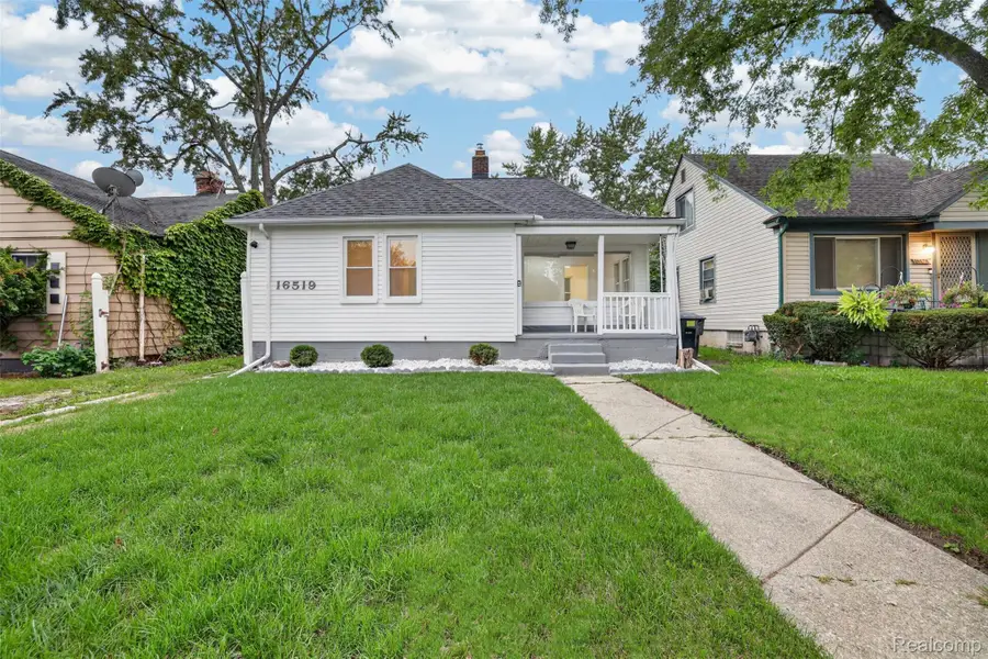 16519 Stahelin Avenue, Detroit, MI 48219 - #2