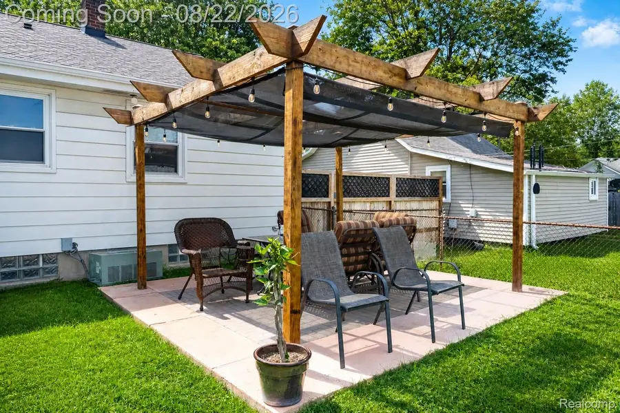 21 Eastman Street, Mount Clemens, MI 48043 - #2