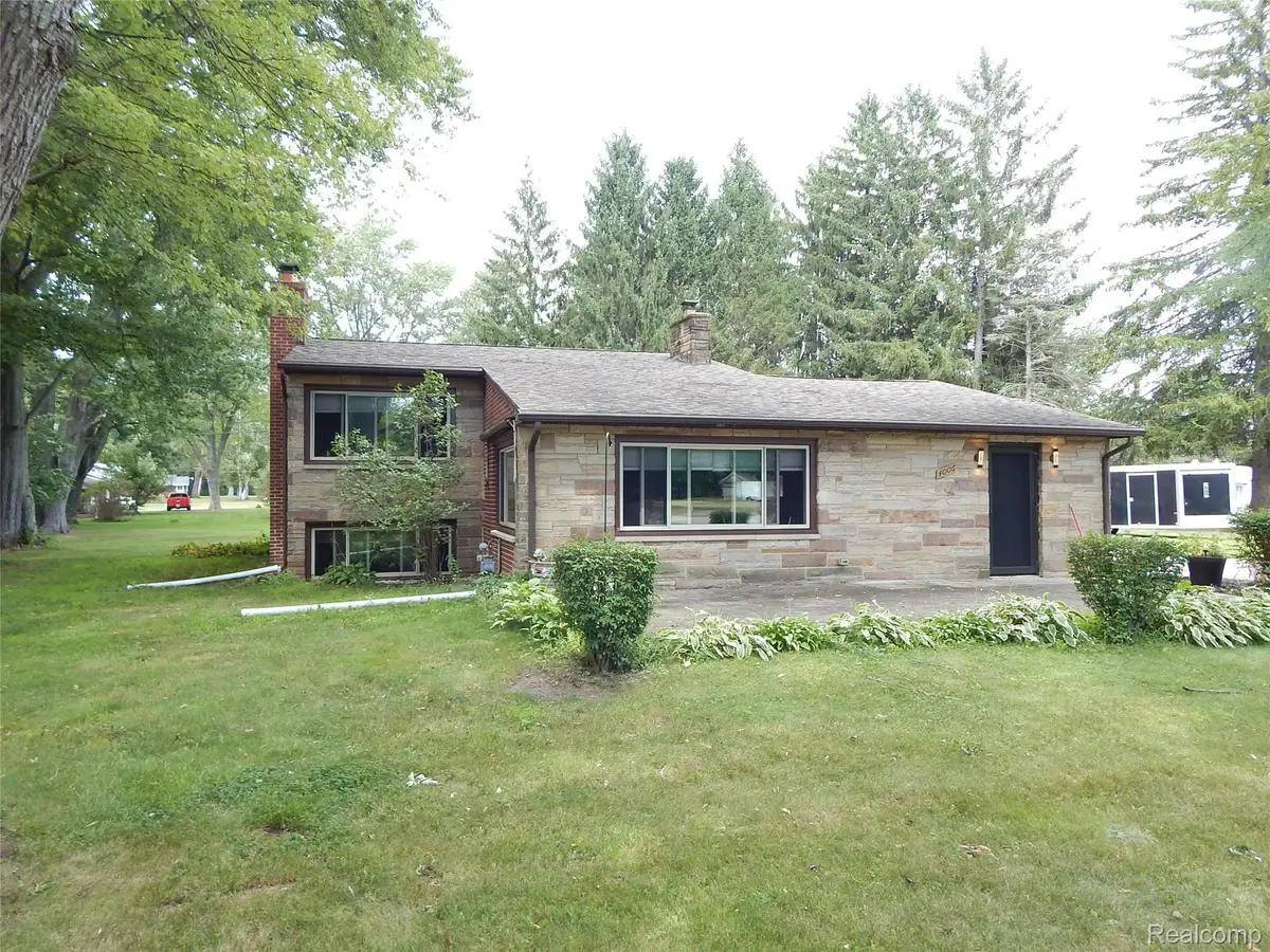 4006 N River Road Road, Fort Gratiot, MI 48059 - #1