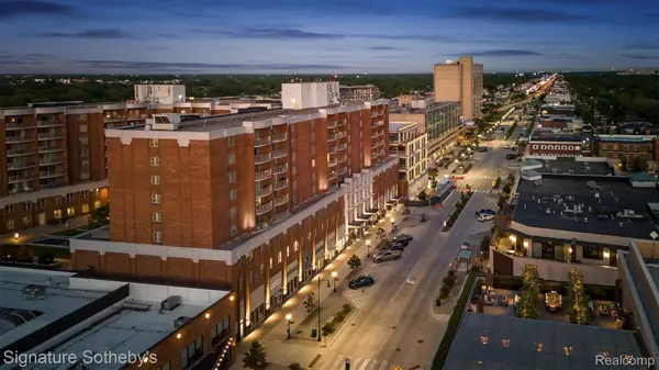 411 S Old Woodward Avenue #704, Birmingham, MI 48009