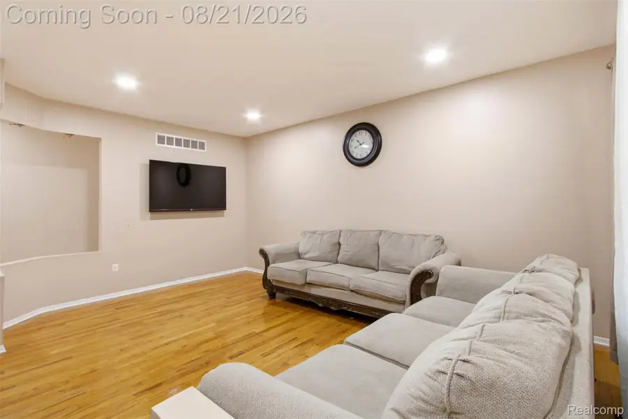 37596 Adrian Drive, Sterling Heights, MI 48310 - #3