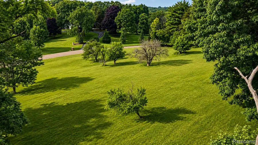 6455 Bloomfield Glens Road, West Bloomfield, MI 48322 - #3