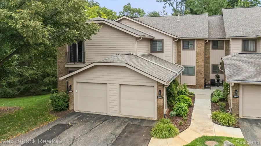 6461 Maple Hills Drive, Bloomfield, MI 48301 - #2