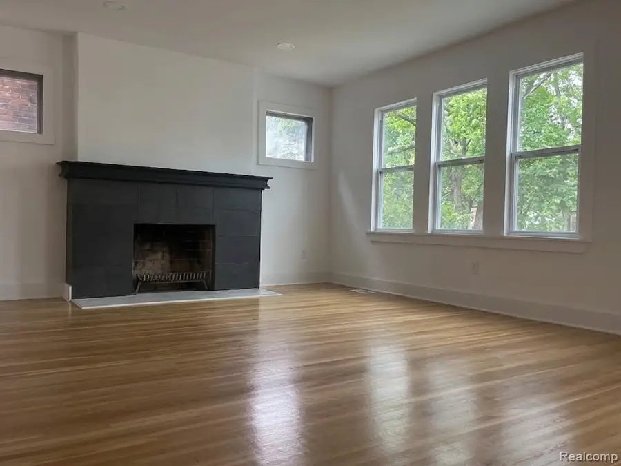 7729 Hartwell Street, Dearborn, MI 48126 - #2