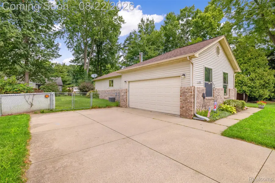 11067 Ranch Home Court, Shelby, MI 48317 - #2