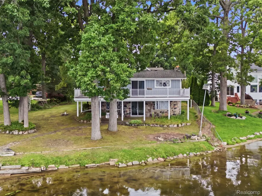 8954 Patrick Drive, Davisburg, MI 48350 - #2