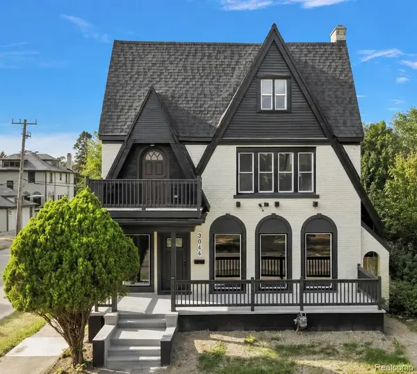 3046 Leslie Street, Detroit, MI 48238