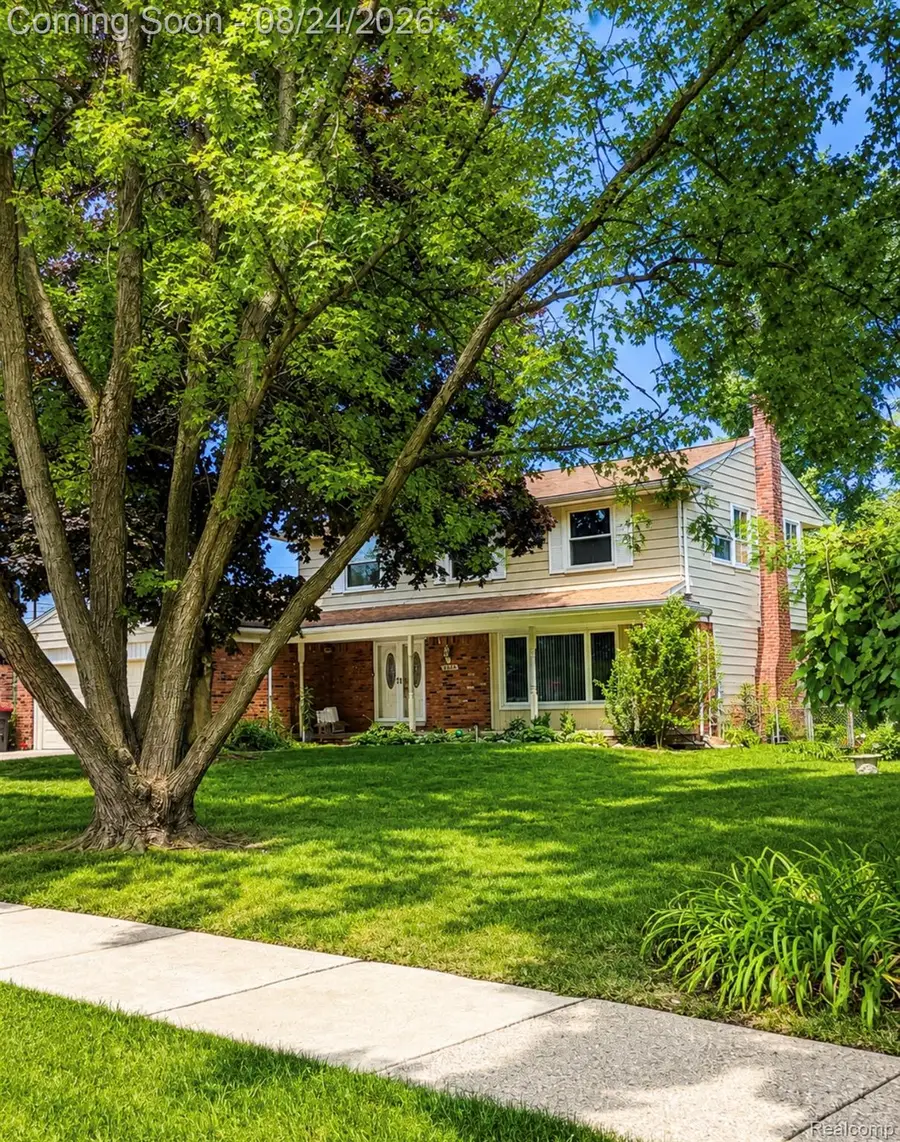 21430 Winchester Street S, Southfield, MI 48076 - #2
