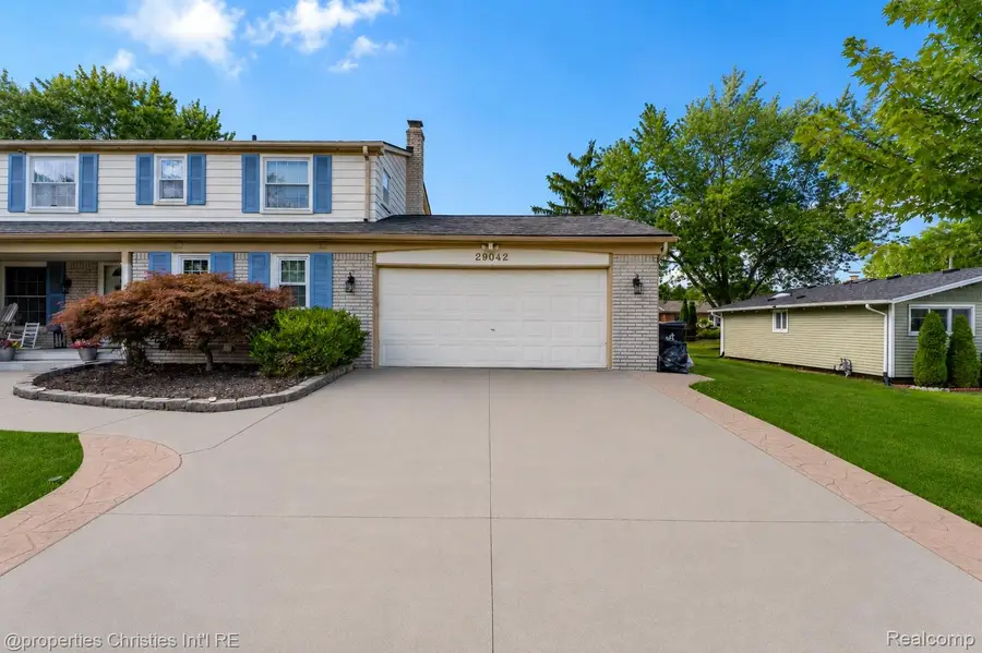 29042 Raleigh Road, Farmington Hills, MI 48336 - #3