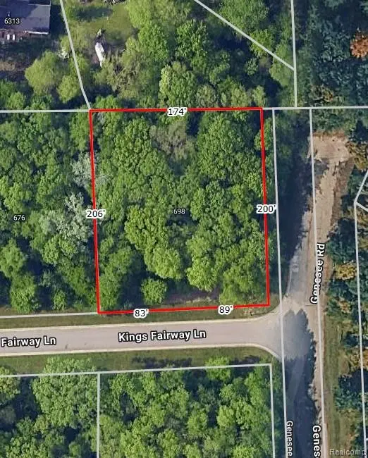 698 Kings Fairway Lane, GrandBlanc, MI 48439