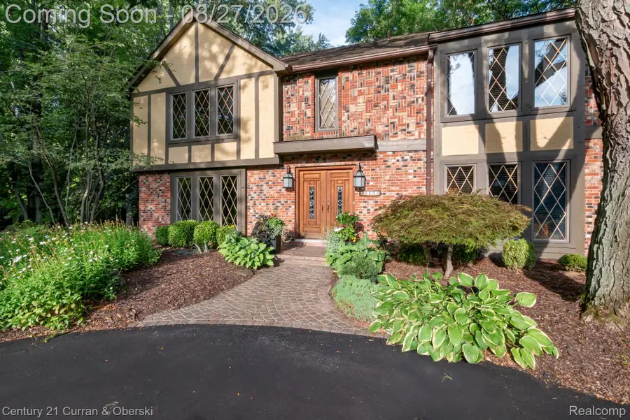 8890 Northampton Drive, Plymouth, MI 48170 - #2