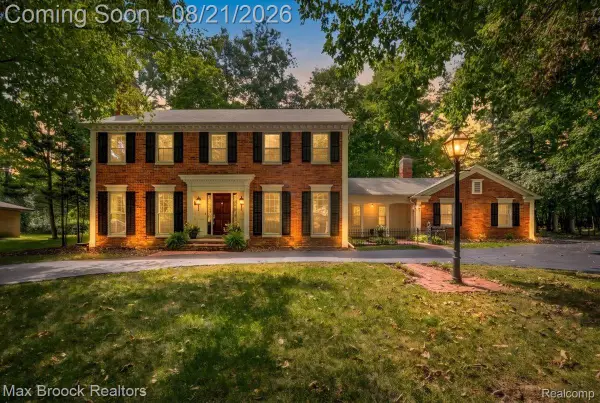 32845 Long Bow Court, BeverlyHills, MI 48025