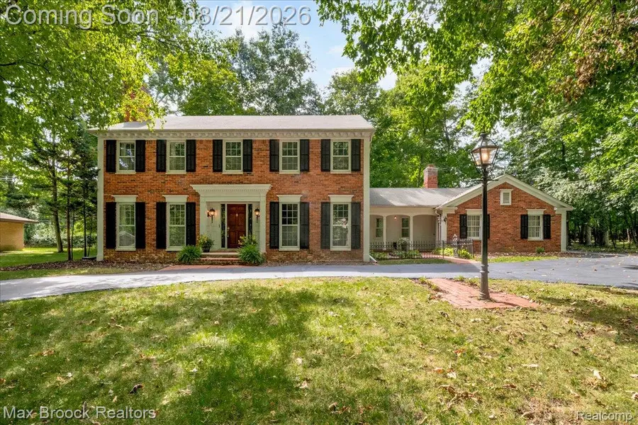32845 Long Bow Court, Southfield, MI 48025 - #2