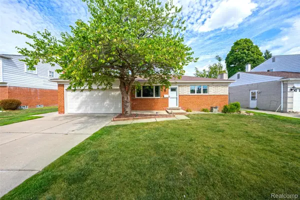 29736 Warner Avenue, Warren, MI 48092