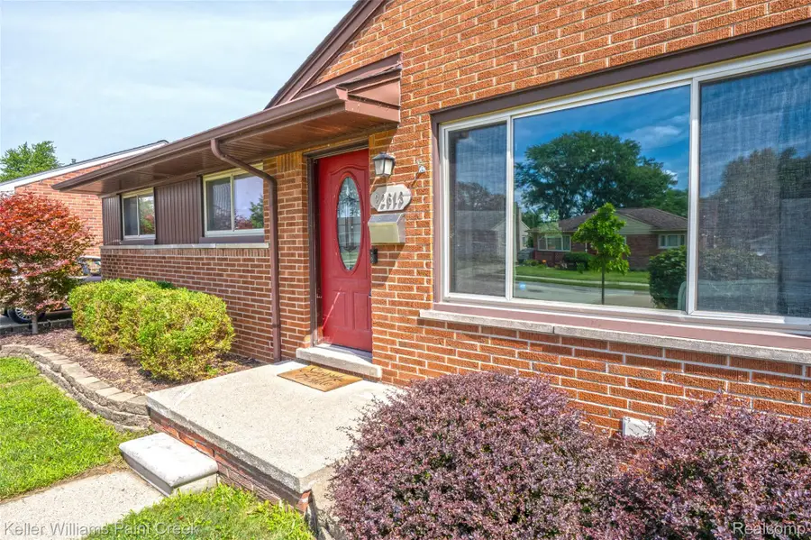 22613 Port Street, Saint Clair Shores, MI 48082 - #3