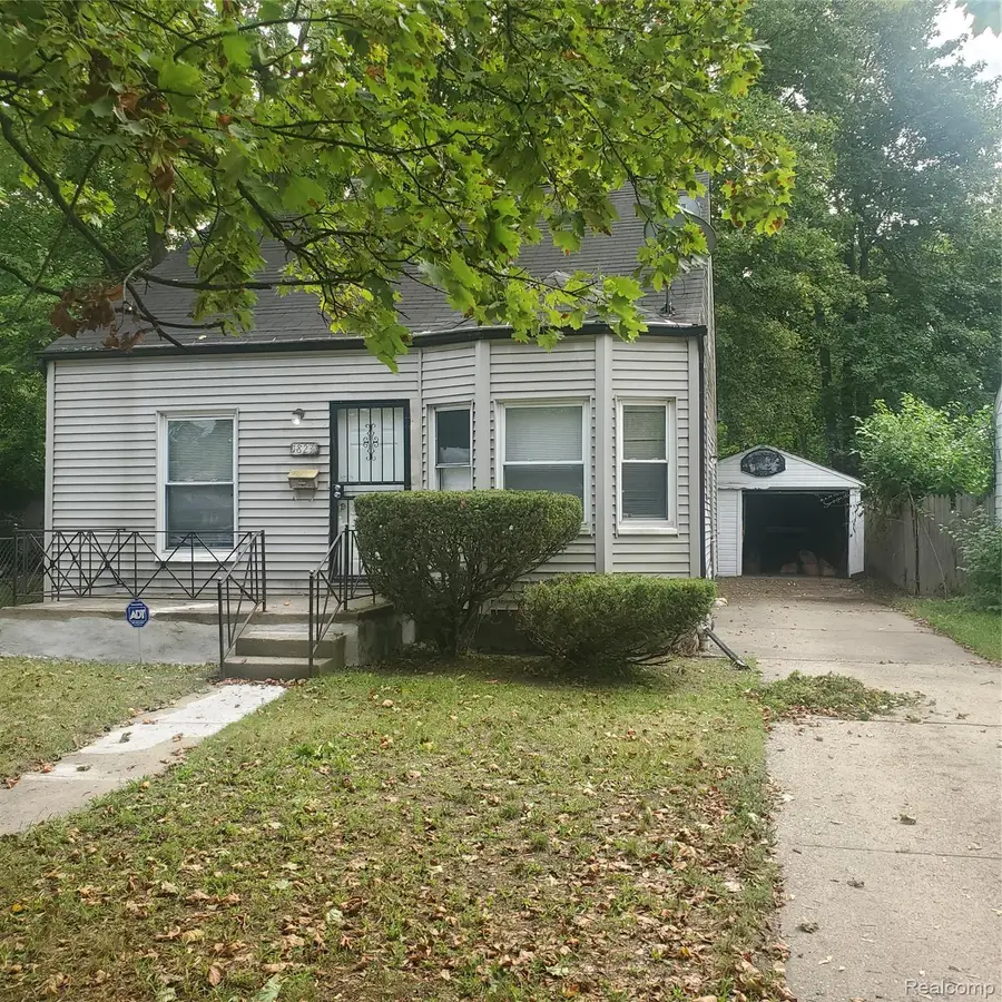 18231 Pembroke Avenue, Detroit, MI 48219 - #2