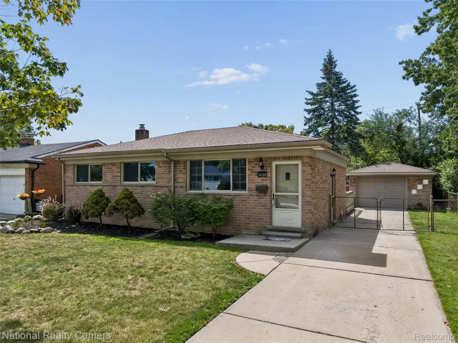 16140 Kennedy Street, Roseville, MI 48066 - #2