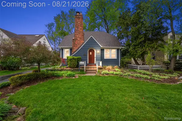 1368 Cedar Drive, Birmingham, MI 48009