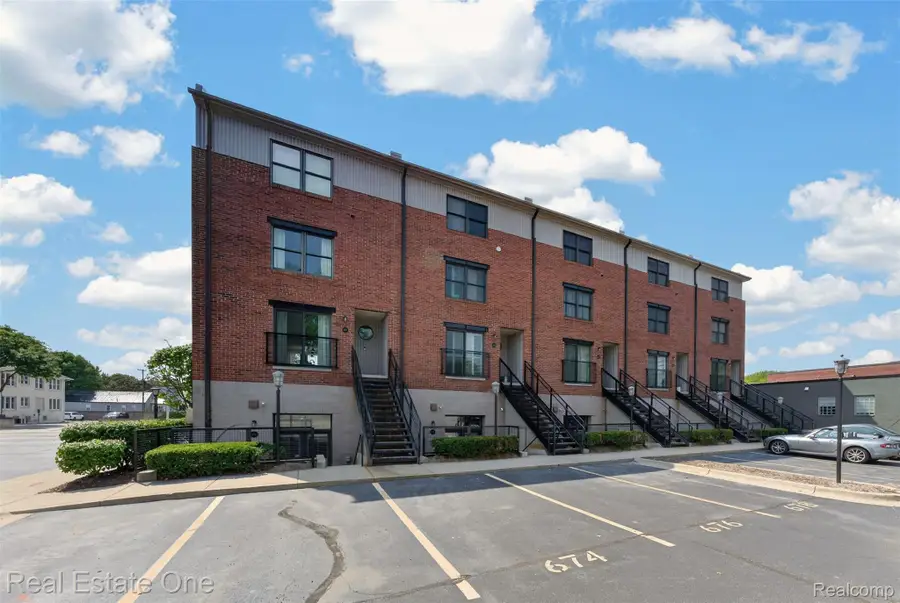 680 W 11 Mile Road, Royal Oak, MI 48067 - #3