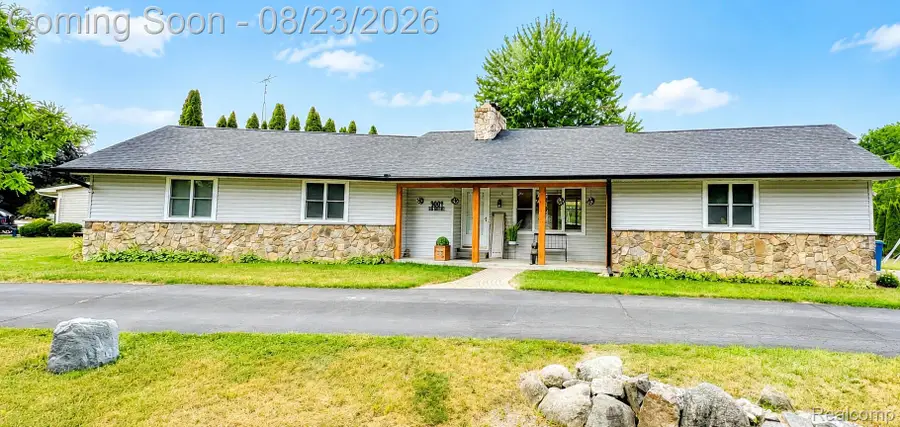 9004 Del Rio Drive, Grand Blanc, MI 48439 - #2