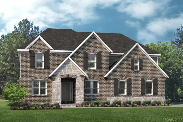 5590 Fir Court, Almont, MI 48003