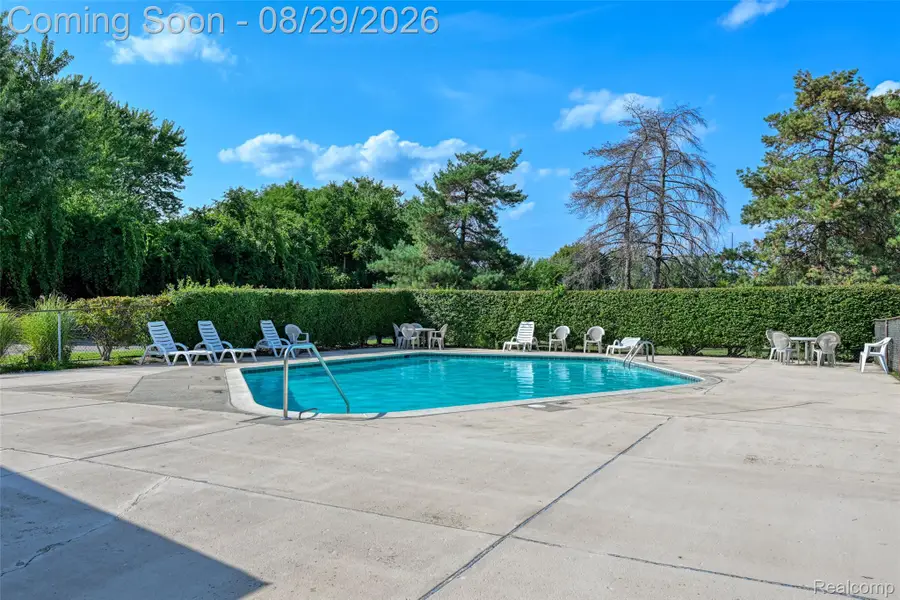 32013 W 12 Mile Road, Farmington Hills, MI 48334 - #2