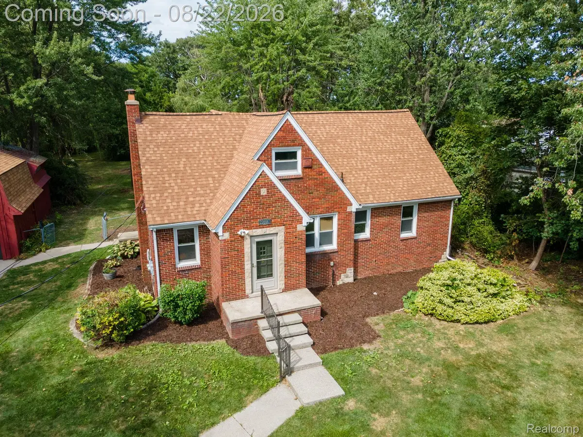 20997 Flora Street, Roseville, MI 48066 - #1