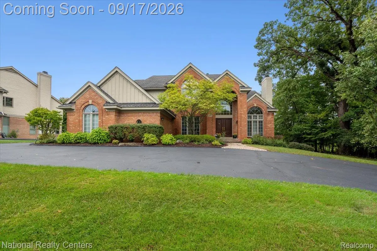 6951 Brook Hollow Court, West Bloomfield, MI 48322 - #1