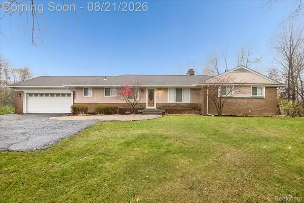 30609 Inkster Road, Franklin, MI 48025