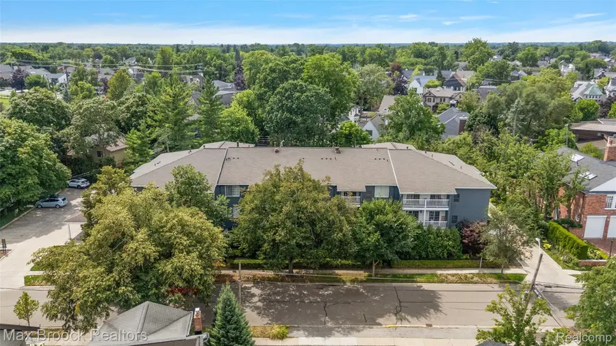 662 Purdy Street #322, Birmingham, MI 48009 - #2