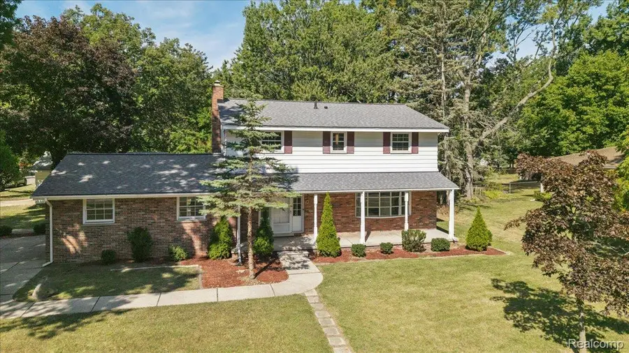 2260 S Harvey Avenue, Westland, MI 48186 - #3