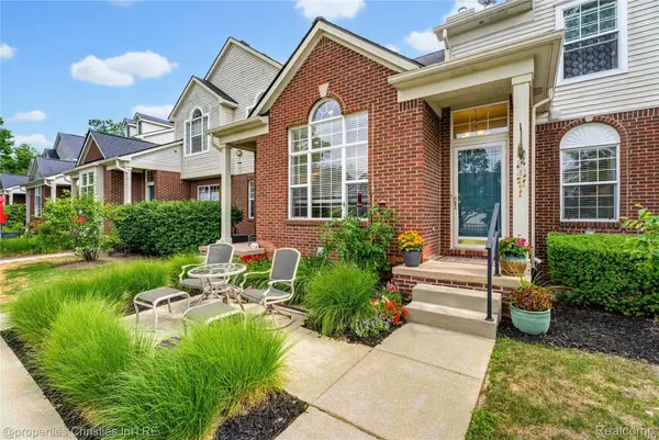 35104 Emma Circle, WalledLake, MI 48390