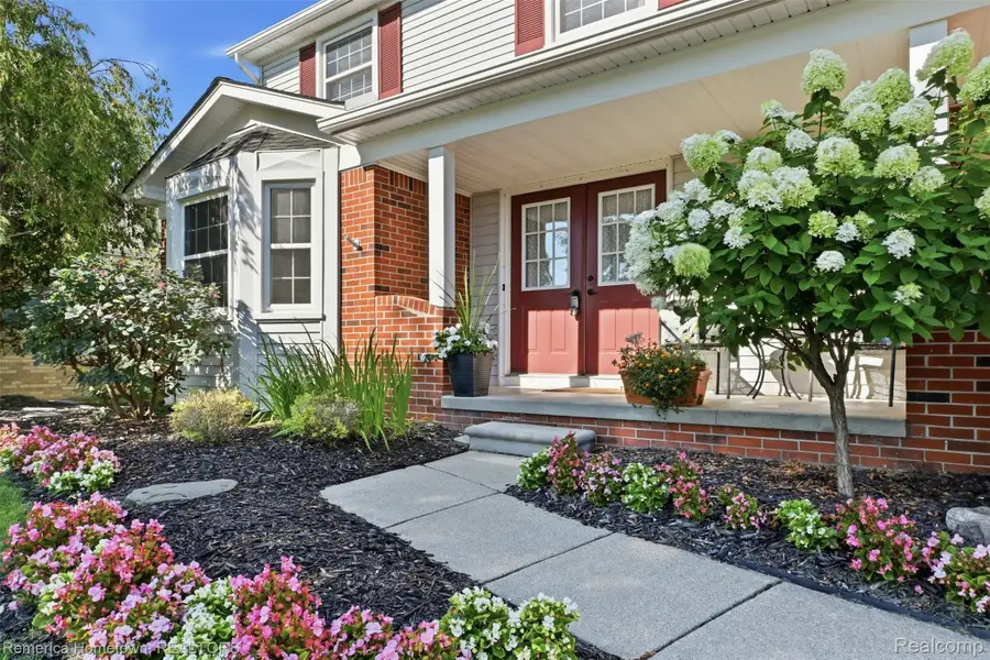 6753 Weathersfield Way, Canton, MI 48187 - #2