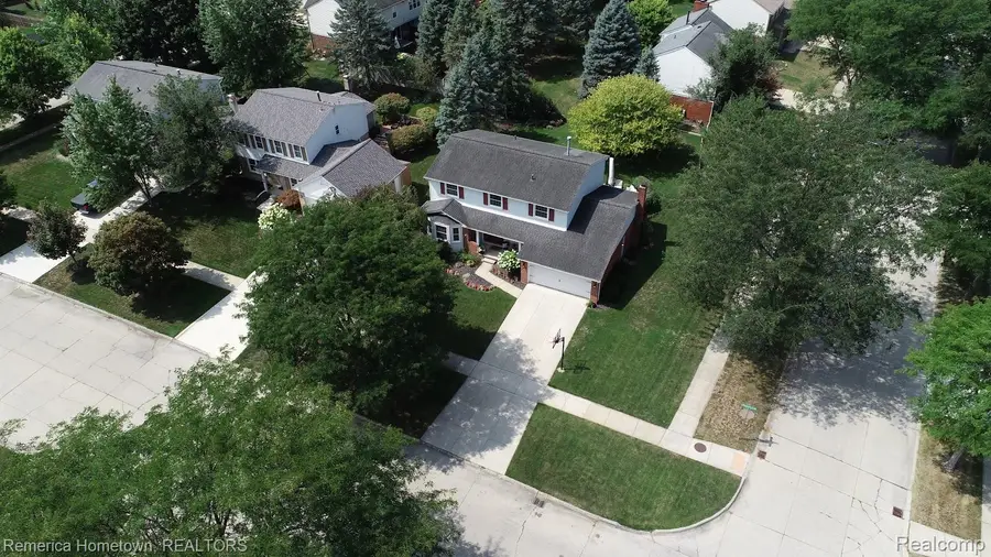 6753 Weathersfield Way, Canton, MI 48187 - #3