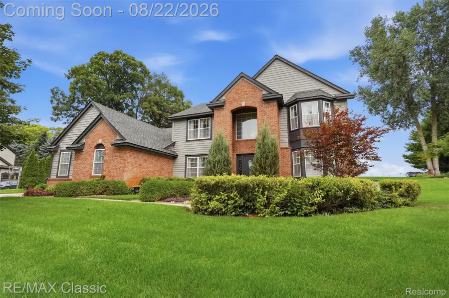 2333 Sandlewood Drive, White Lake, MI 48383 - #2