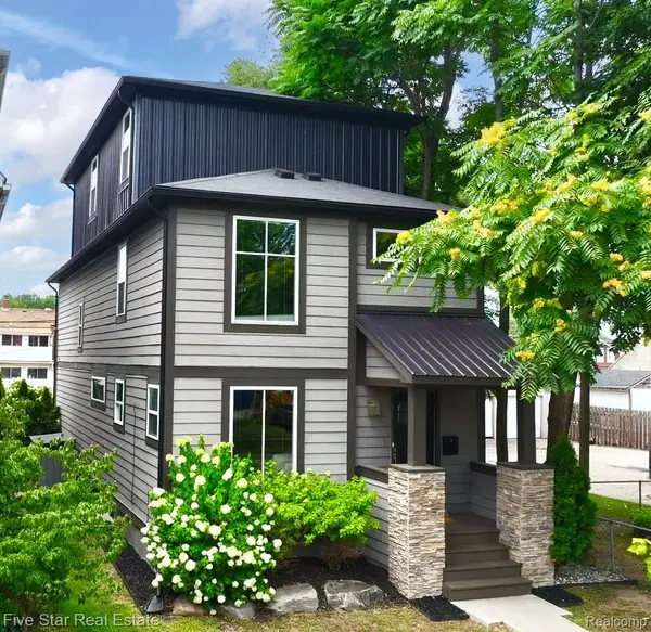 501 N Center Street, RoyalOak, MI 48067