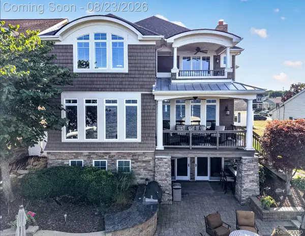 13193 Lake Shore Drive, Fenton, MI 48430