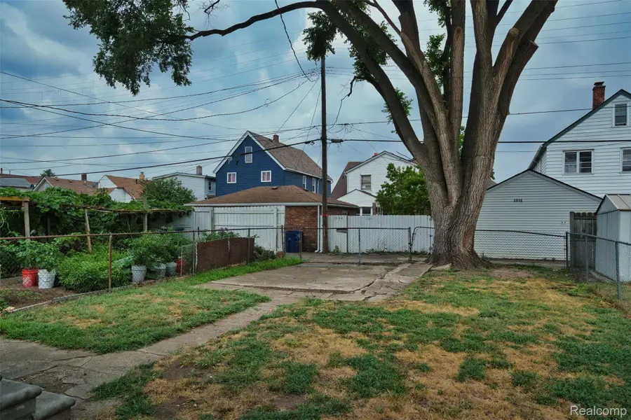 3911 Yemans Street, Hamtramck, MI 48212 - #3
