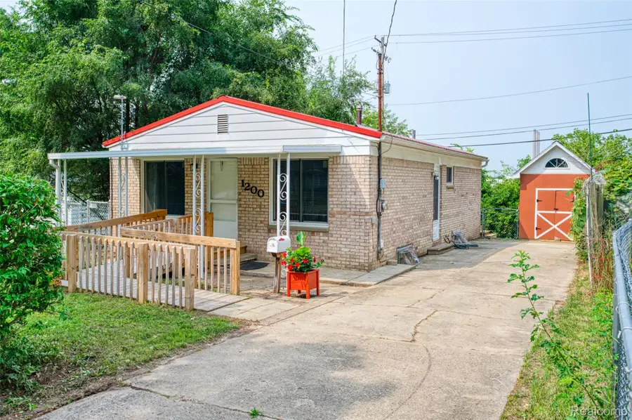 1200 S Holmes Street, Lansing, MI 48912 - #3