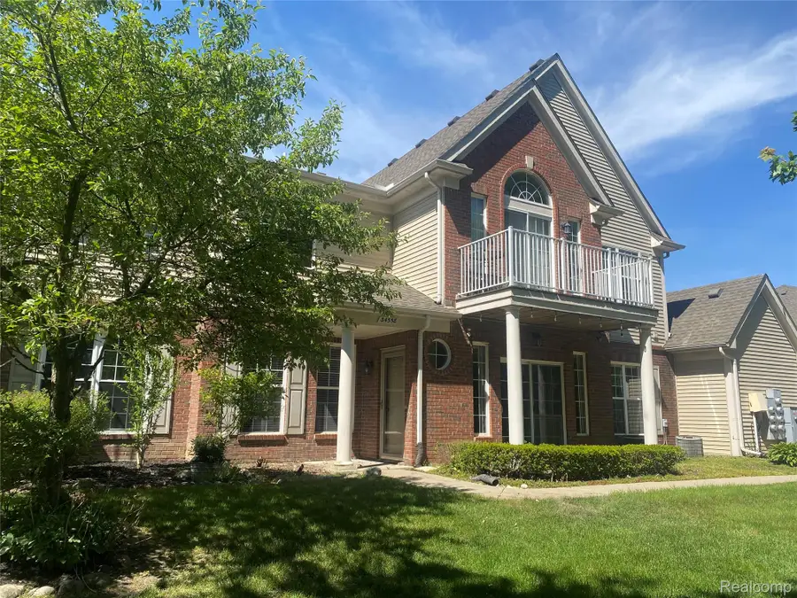 34558 Northrup Drive #8, Chesterfield, MI 48047 - #2