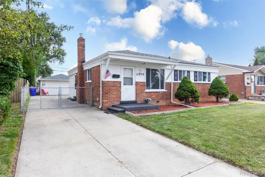 17970 S Wind Drive, Fraser, MI 48026 - #2