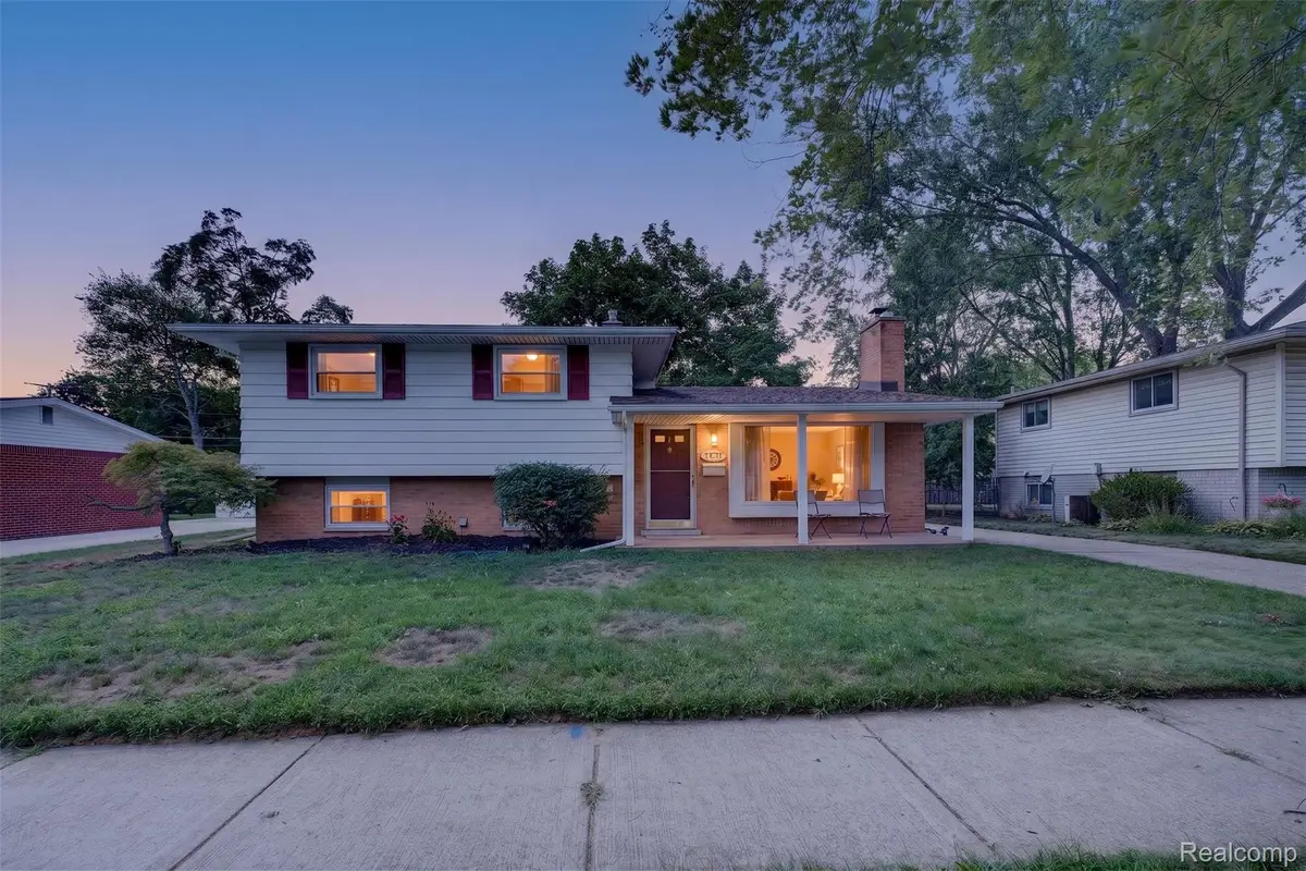 14771 Park Street, Livonia, MI 48154 - #1