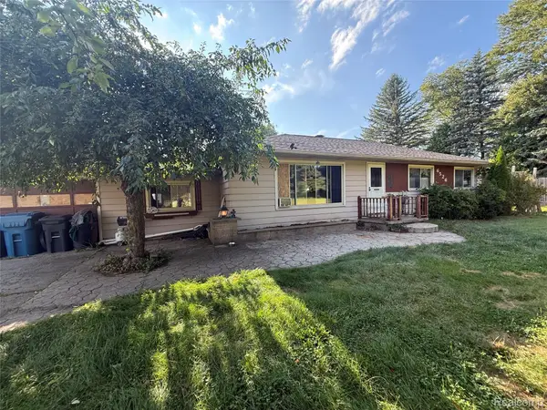 6526 W State Road S, Millington, MI 48746