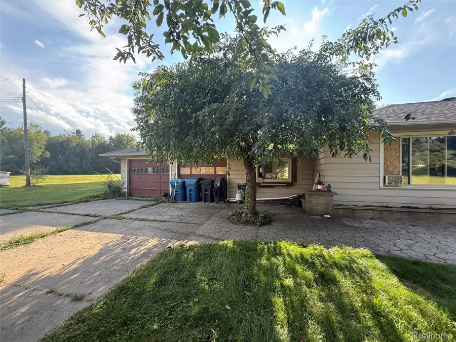 6526 W State Road S, Millington, MI 48746 - #2
